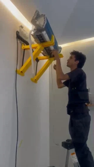 Instagram post from solucionescotec. This post is in position 1.